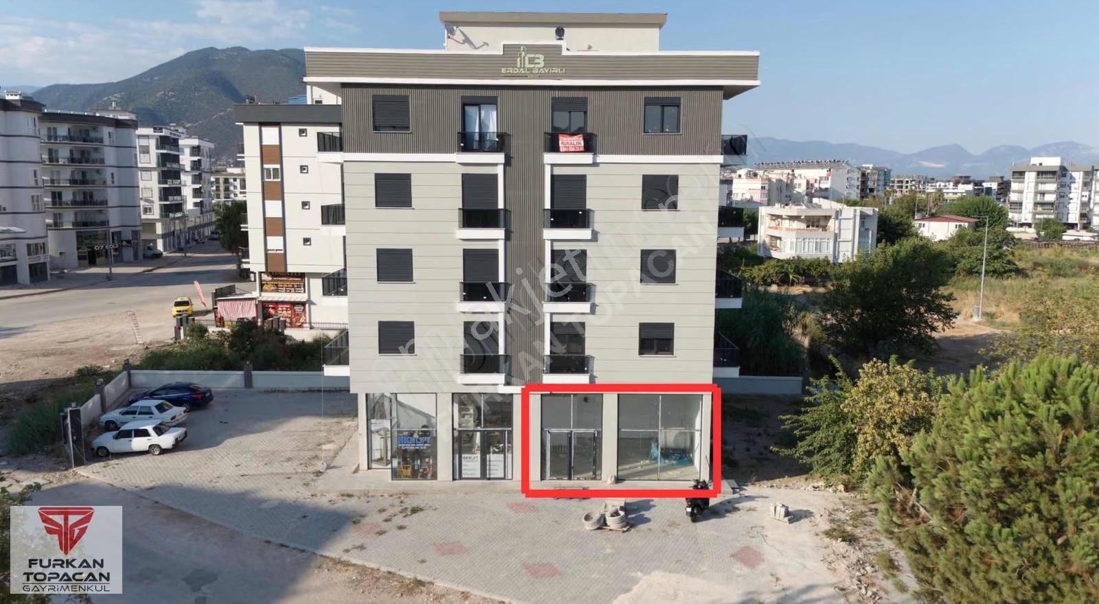 FURKAN TOPACAN'DAN SATILIK 45 M2 DÜKKAN
