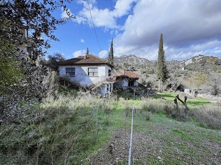 DÖŞEMEALTI AHIRTAŞTA MERKEZİ KONUMDA 1250M² MÜSTAKİL EV VE YAŞAM - Daha fazla