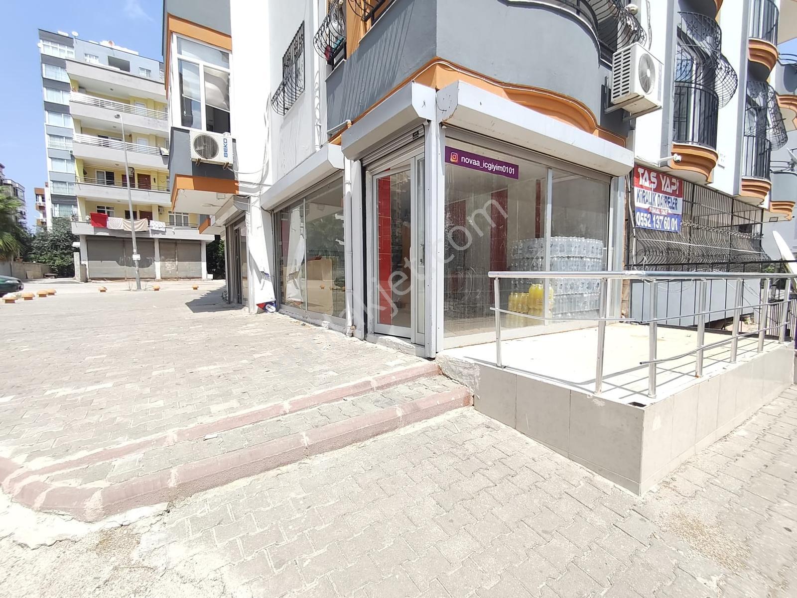 BAHÇEŞEHİR'DE ÜMİT GÜL SİT.YAKIN,YATIRIMLIK SATILIK İŞYERİ - Daha fazla