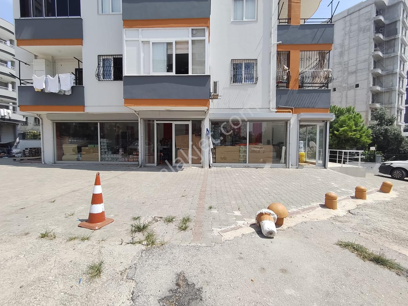 BAHÇEŞEHİR'DE ÜMİT GÜL SİT.YAKIN,YATIRIMLIK SATILIK İŞYERİ - Görünüm 2