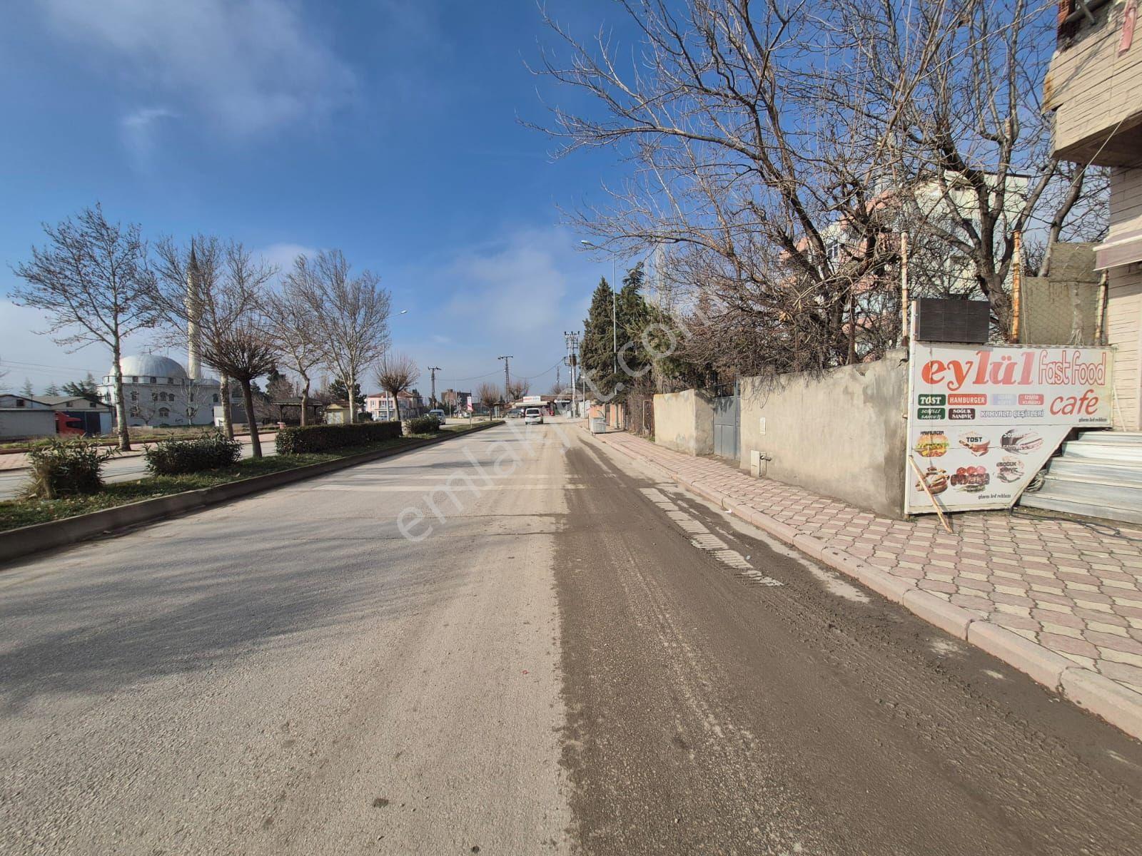 SATILIK DÜKKAN EV VE ARSASI SULUOVA ATA MAHALLESİ CADDE ÜZERİNDEDİR - Görünüm 2