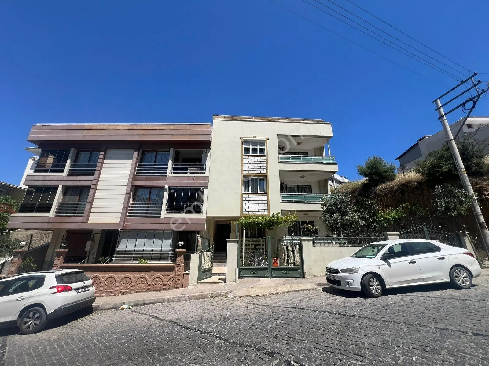 Pasifikten Balçova Eğitim Mahallesi Kiralık Geniş 3+1 Daire