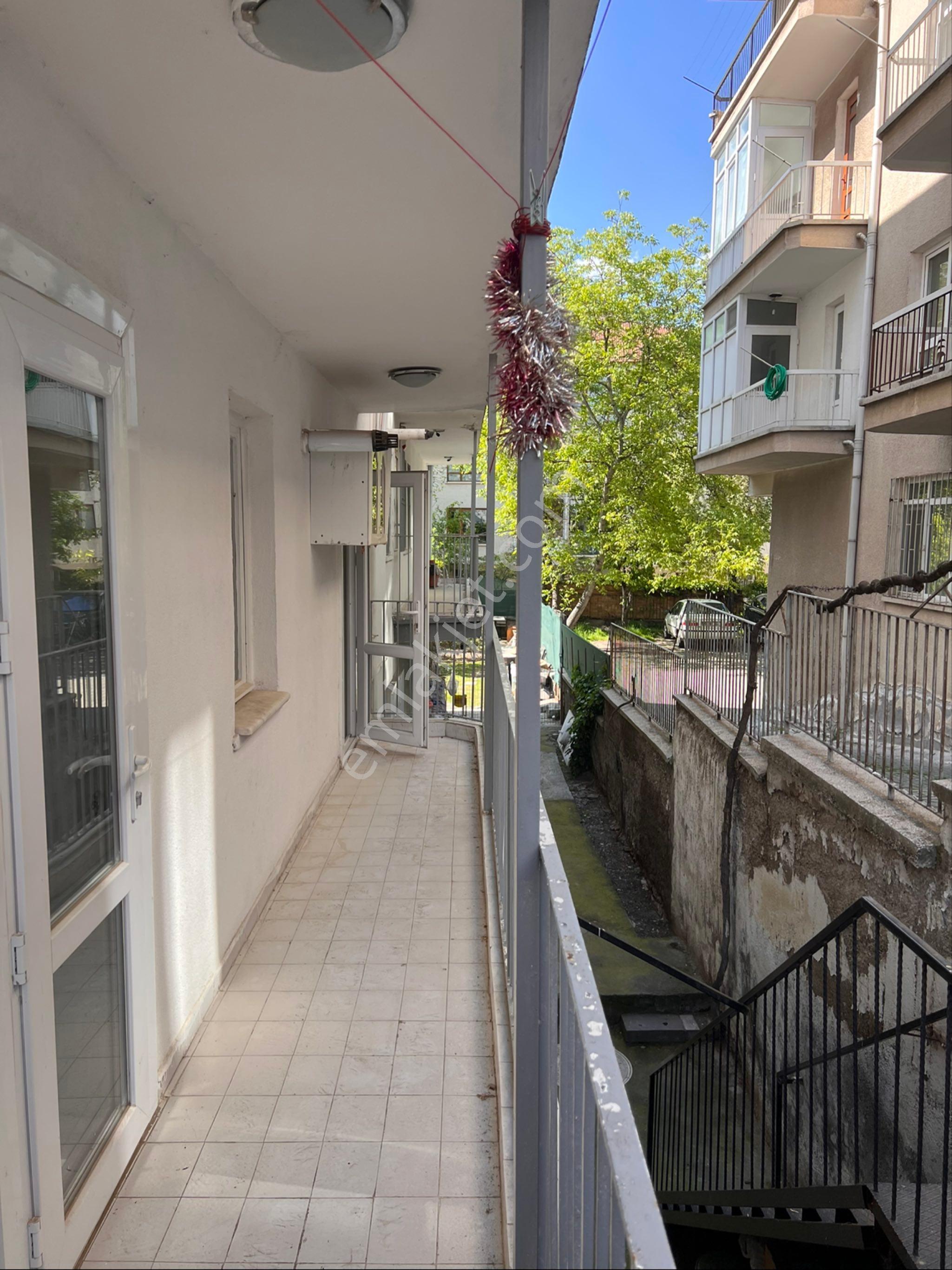Sahibinden Balgat Ziyabey Caddesi 2+1 Giriş Ön - Kombili - Görsel 6