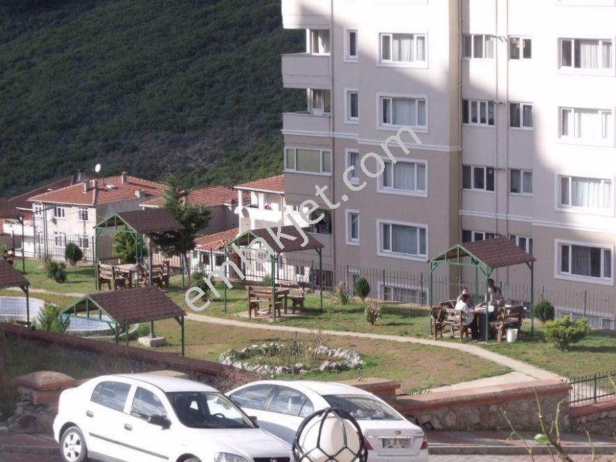 Emlakçıdan İstanbul Maltepe Zümrütevler Mahallesi 3+1 Satılık Daire 450
