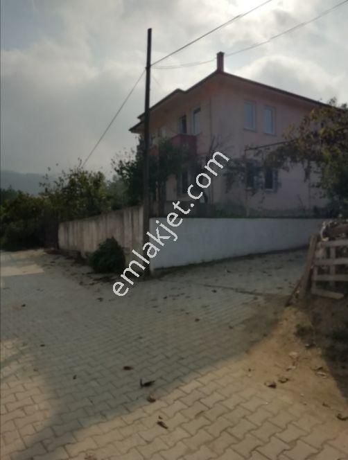 Emlakçıdan Bursa Mudanya Tirilye Mahallesi 4+2 Satılık Daire 800.000 TL
