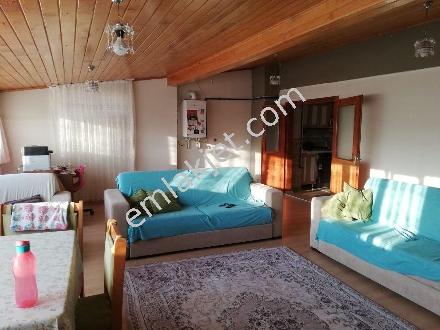 Emlakçıdan Ankara Gölbaşı Seğmenler Mahallesi 6+2 Satılık Daire 390.000