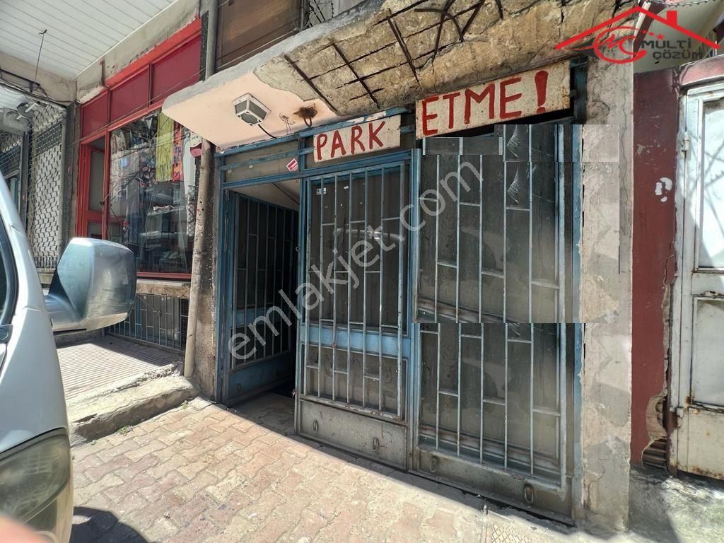 Yenibosna Zafer Mahallesinde Kiralık Dükkan Depo Atölye İmalathane