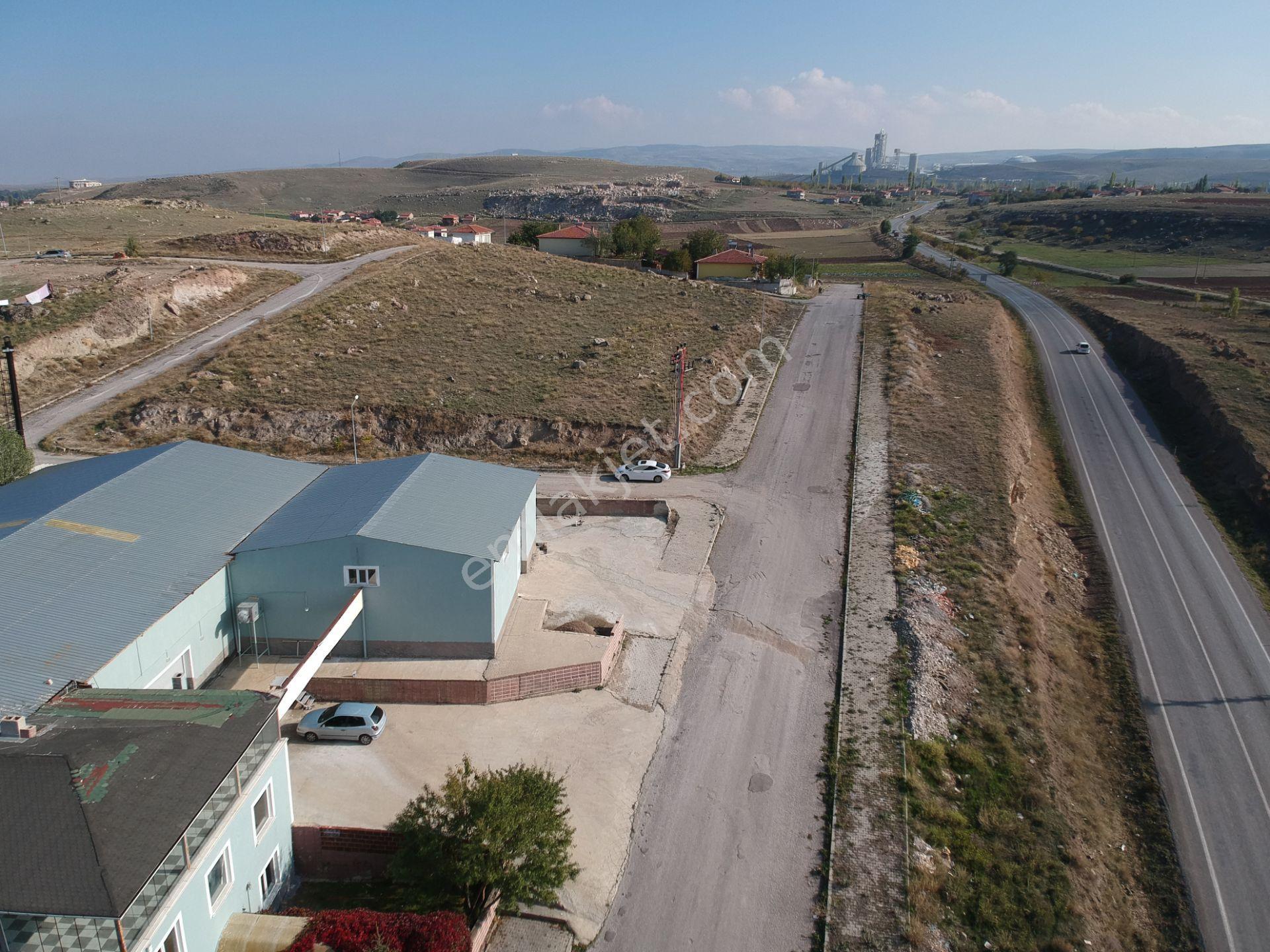 İlbey Emlaktan Şuhut Yolu Üzeri Çimento Fab Yakın Kiracılı - Görsel 13