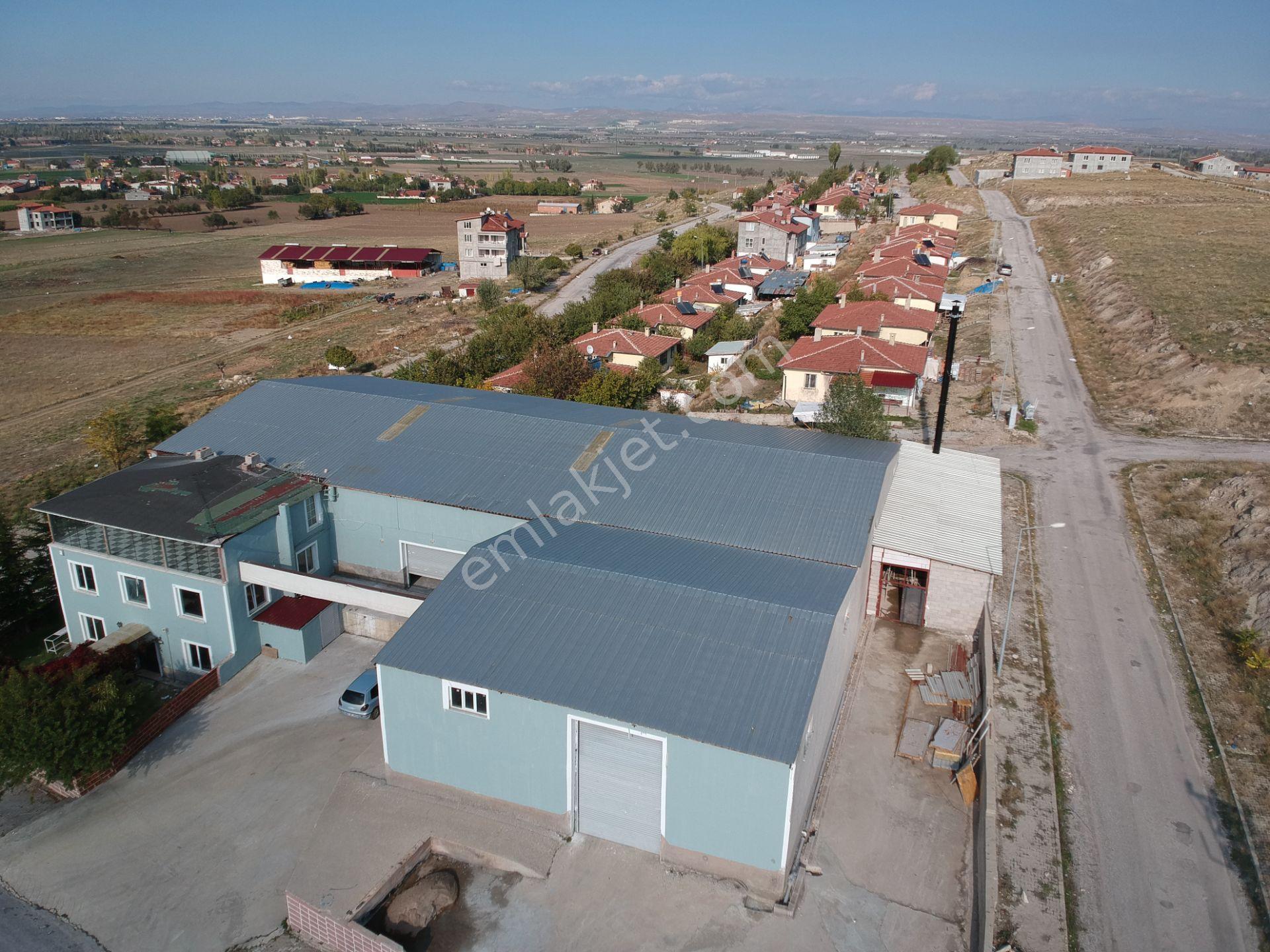 İlbey Emlaktan Şuhut Yolu Üzeri Çimento Fab Yakın Kiracılı - Görsel 4