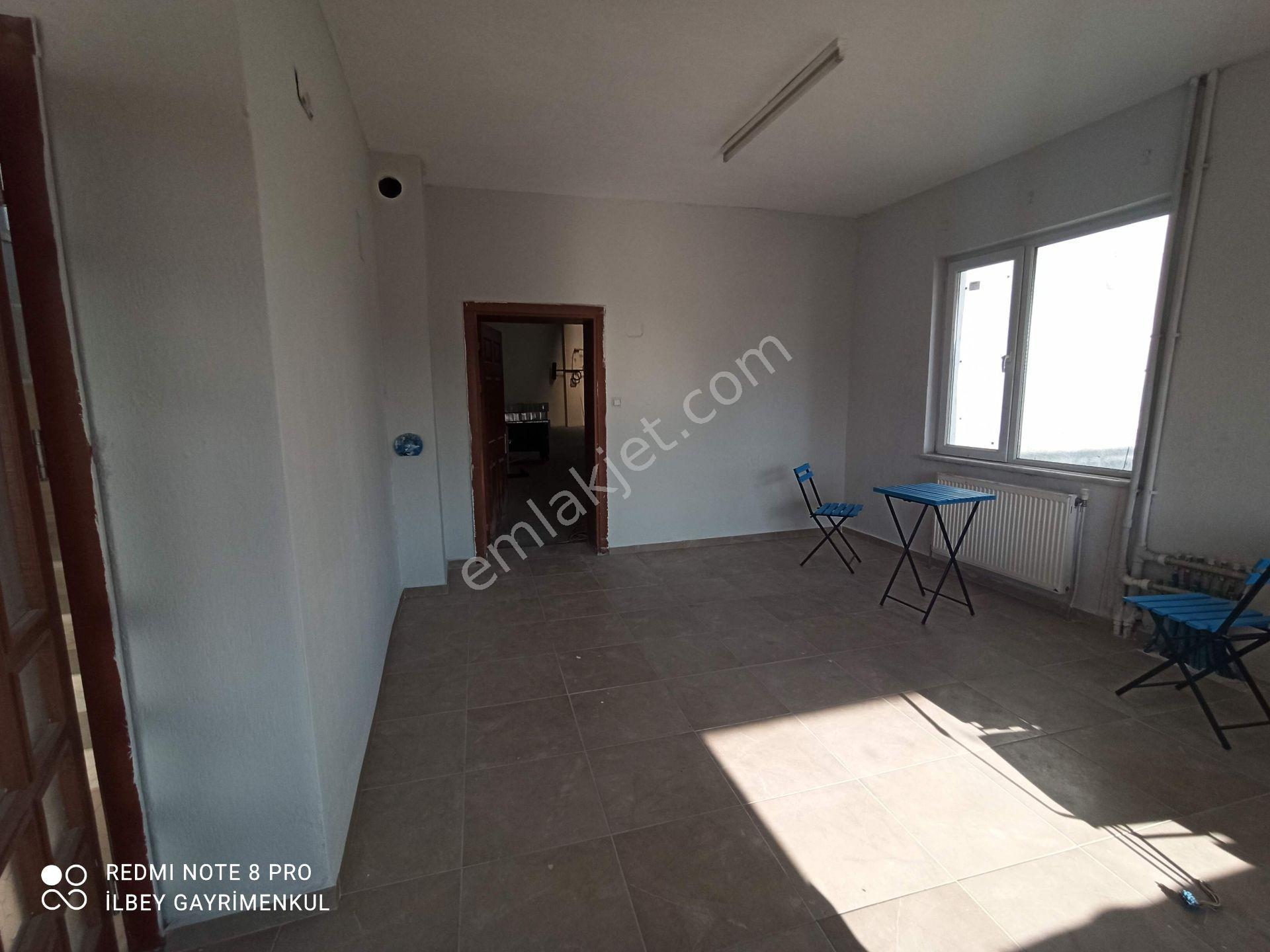 İlbey Emlaktan Şuhut Yolu Üzeri Çimento Fab Yakın Kiracılı - Görsel 26