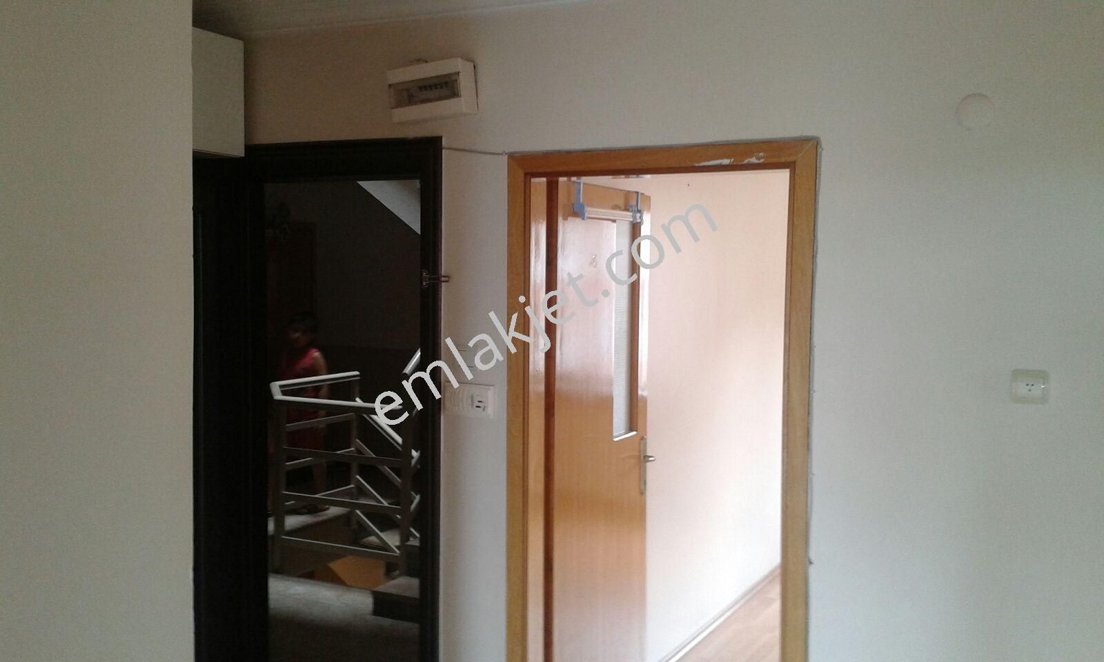 Akpınar Mahallesi Merkezi Metroya 100 Metre Kiralık Arakat Daire - Görsel 20