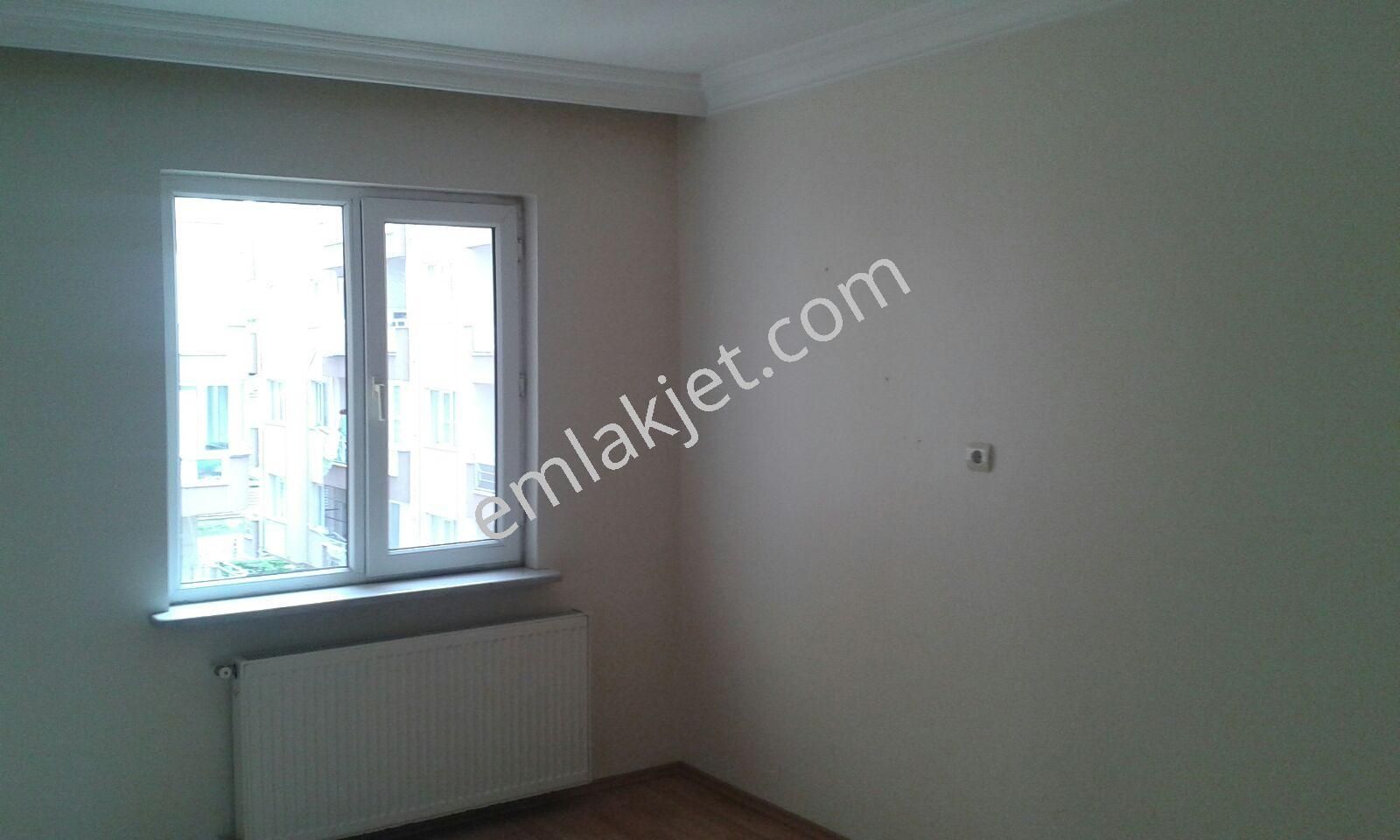 Akpınar Mahallesi Merkezi Metroya 100 Metre Kiralık Arakat Daire - Görsel 24