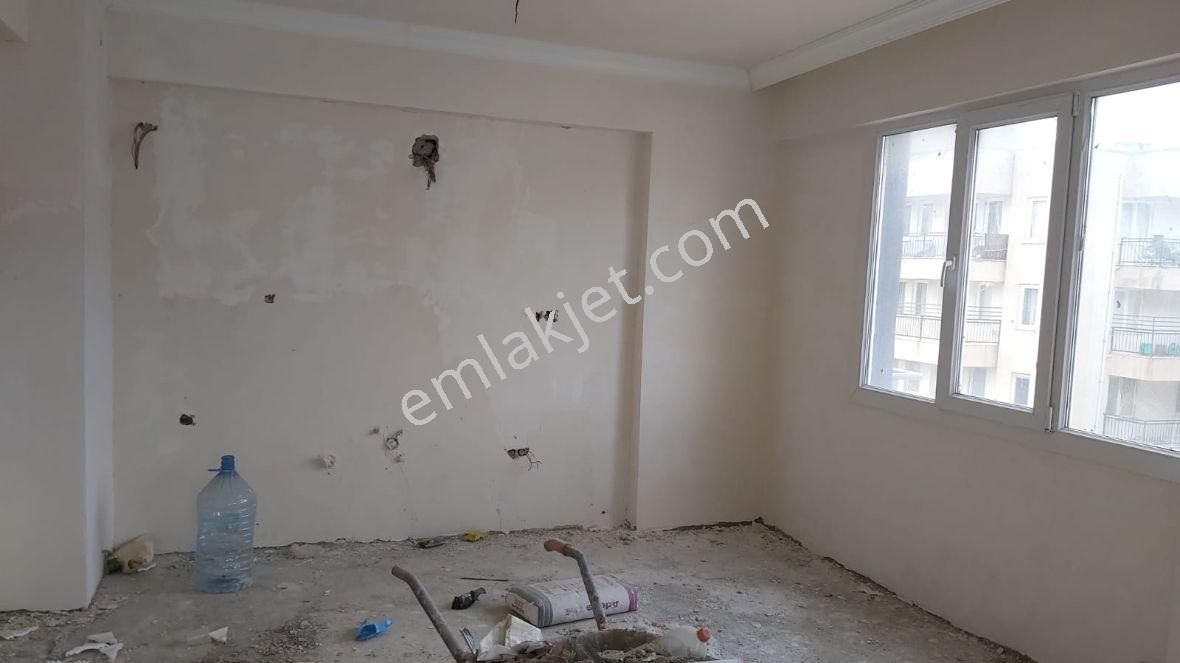 Emlakçıdan Aydın Söke Yenikent Mahallesi 3+1 Satılık Daire 355.000 TL