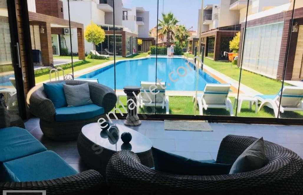 Emlakçıdan Aydın Kuşadası Güzelçamlı Mahallesi 4+1 Günlük Kiralık