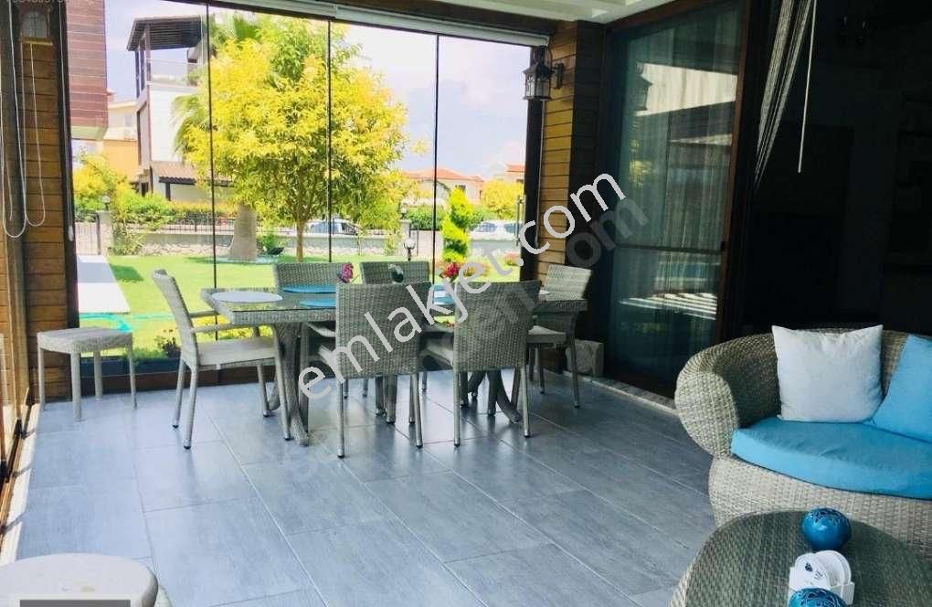 Emlakçıdan Aydın Kuşadası Güzelçamlı Mahallesi 4+1 Günlük Kiralık