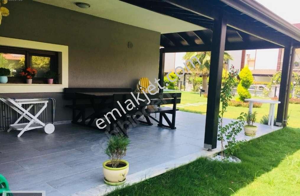 Emlakçıdan Aydın Kuşadası Güzelçamlı Mahallesi 4+1 Günlük Kiralık