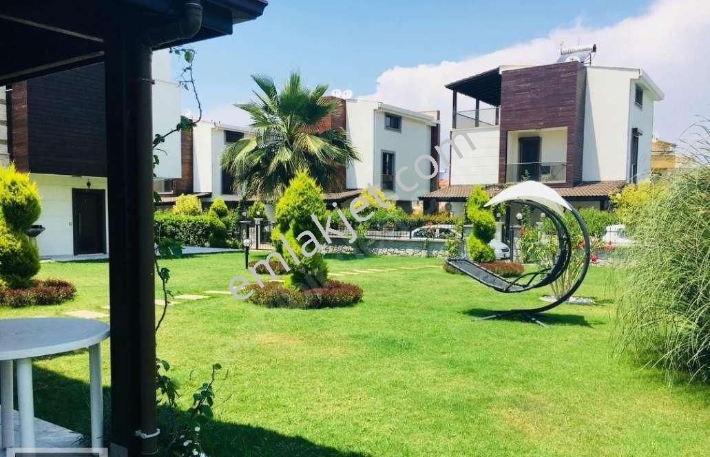 Emlakçıdan Aydın Kuşadası Güzelçamlı Mahallesi 4+1 Günlük Kiralık