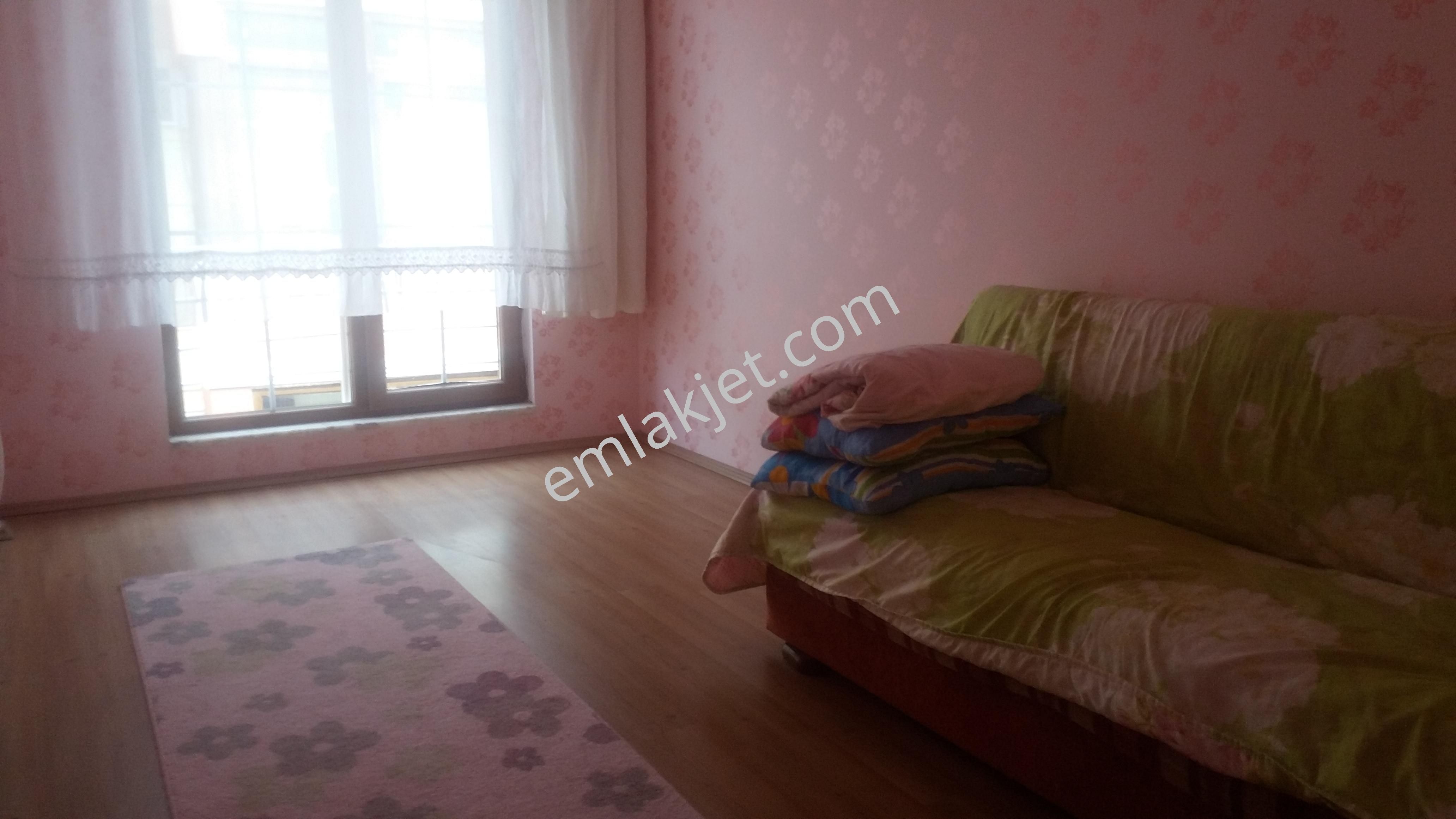 Emlakçıdan Sakarya Karasu Yalı Mahallesi Günlük Kiralık Daire 175 TL