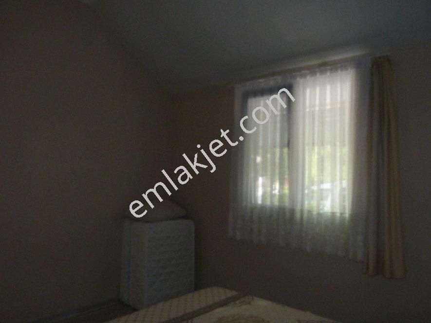 Emlakçıdan İzmir Karaburun Mordoğan Mahallesi 1+1 Kiralık Daire 300 TL