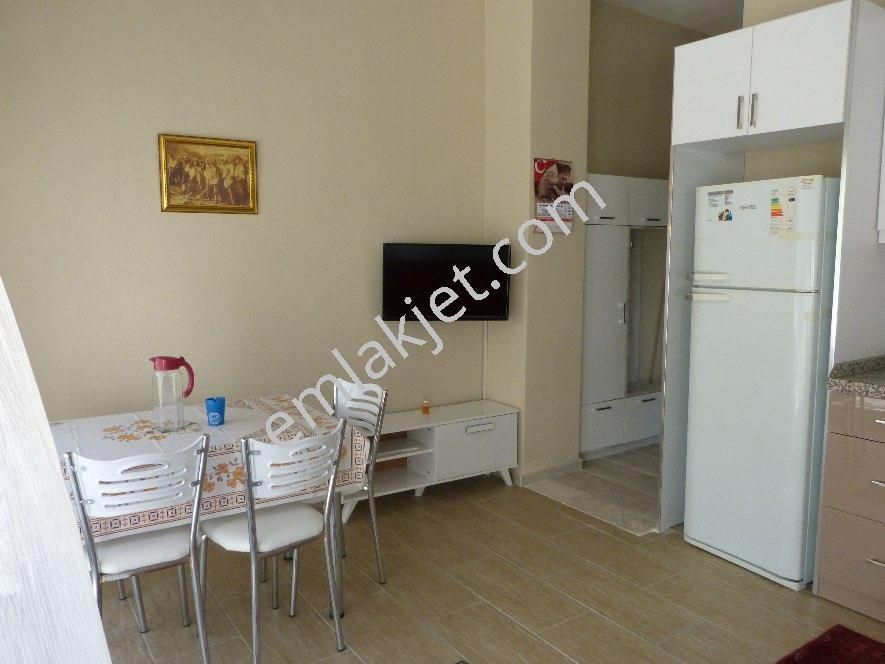 Emlakçıdan İzmir Karaburun Mordoğan Mahallesi 1+1 Kiralık Daire 300 TL