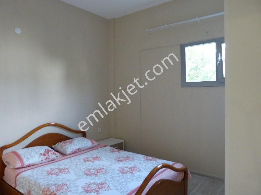 Emlakçıdan İzmir Karaburun Mordoğan Mahallesi 1+1 Kiralık Daire 300 TL