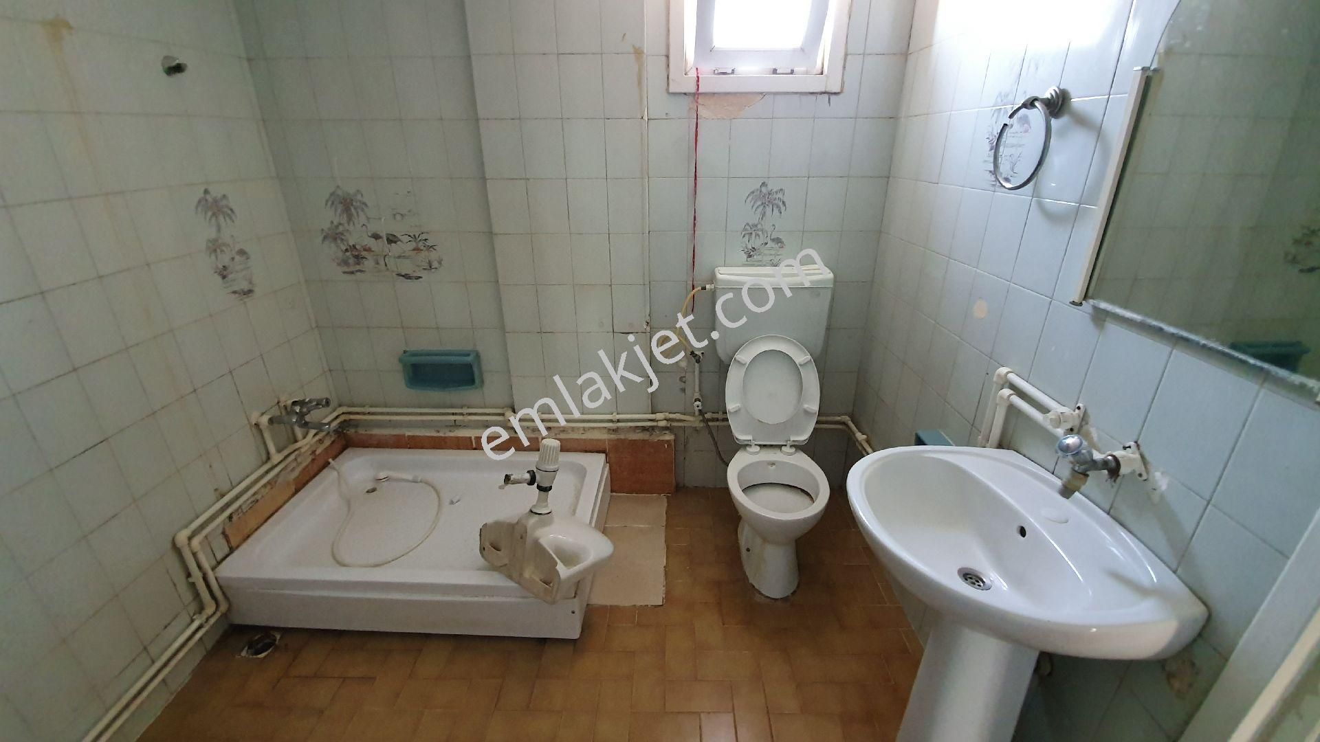 Tibet Den Ataşehir Ferhatpaşada 2+1 Arakat 110m2kiralık Daire - Görsel 8