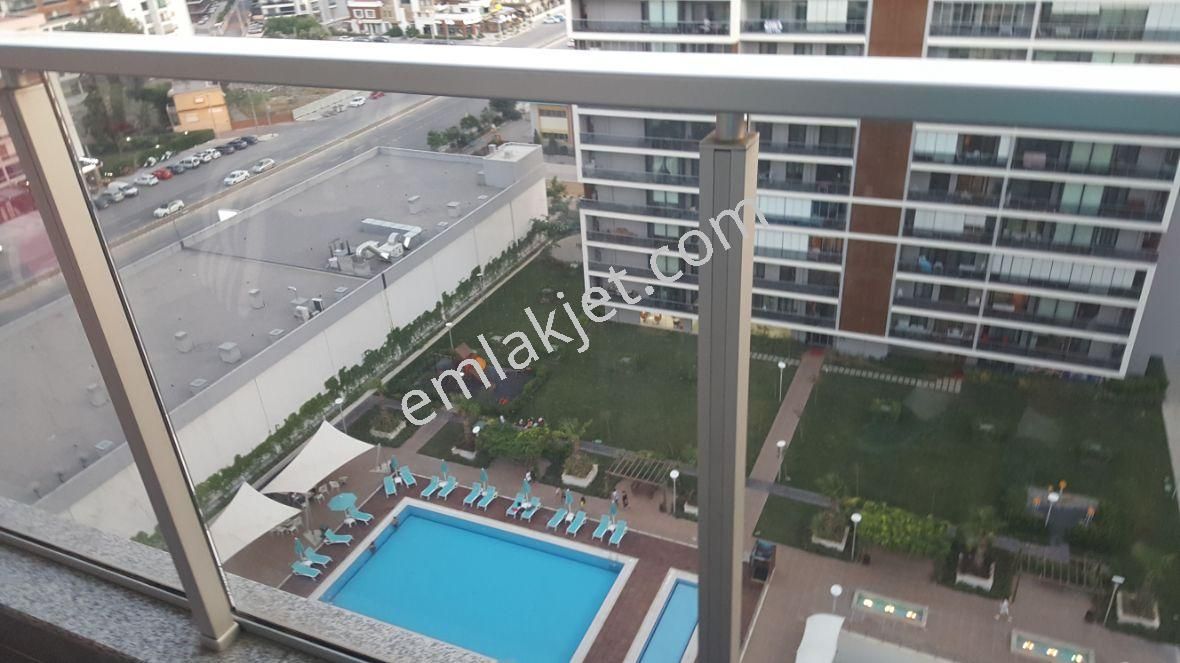 Mavişehir Modern-4'te Kiralık Havuz Ve Deniz Manzaralı 2+1 Daire