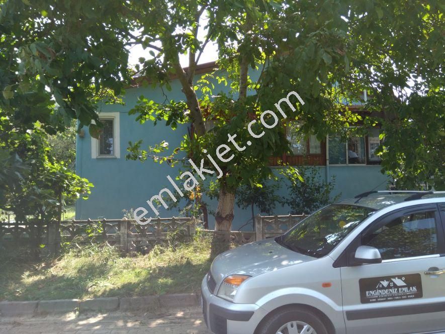 Emlakçıdan Kocaeli Karamürsel Kayacık Mahallesi 3+1 Satılık Müstakil 1