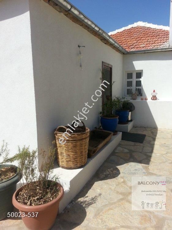 Emlakçıdan Muğla Bodrum Kızılağaç Mahallesi 2+1 Satılık Köy Evi 2.550.