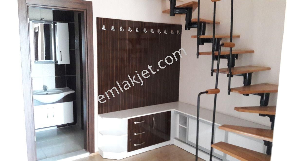 Emlakçıdan Konya Selçuklu Yazır Mahallesi 6+1 Kiralık Daire 1.500 TL