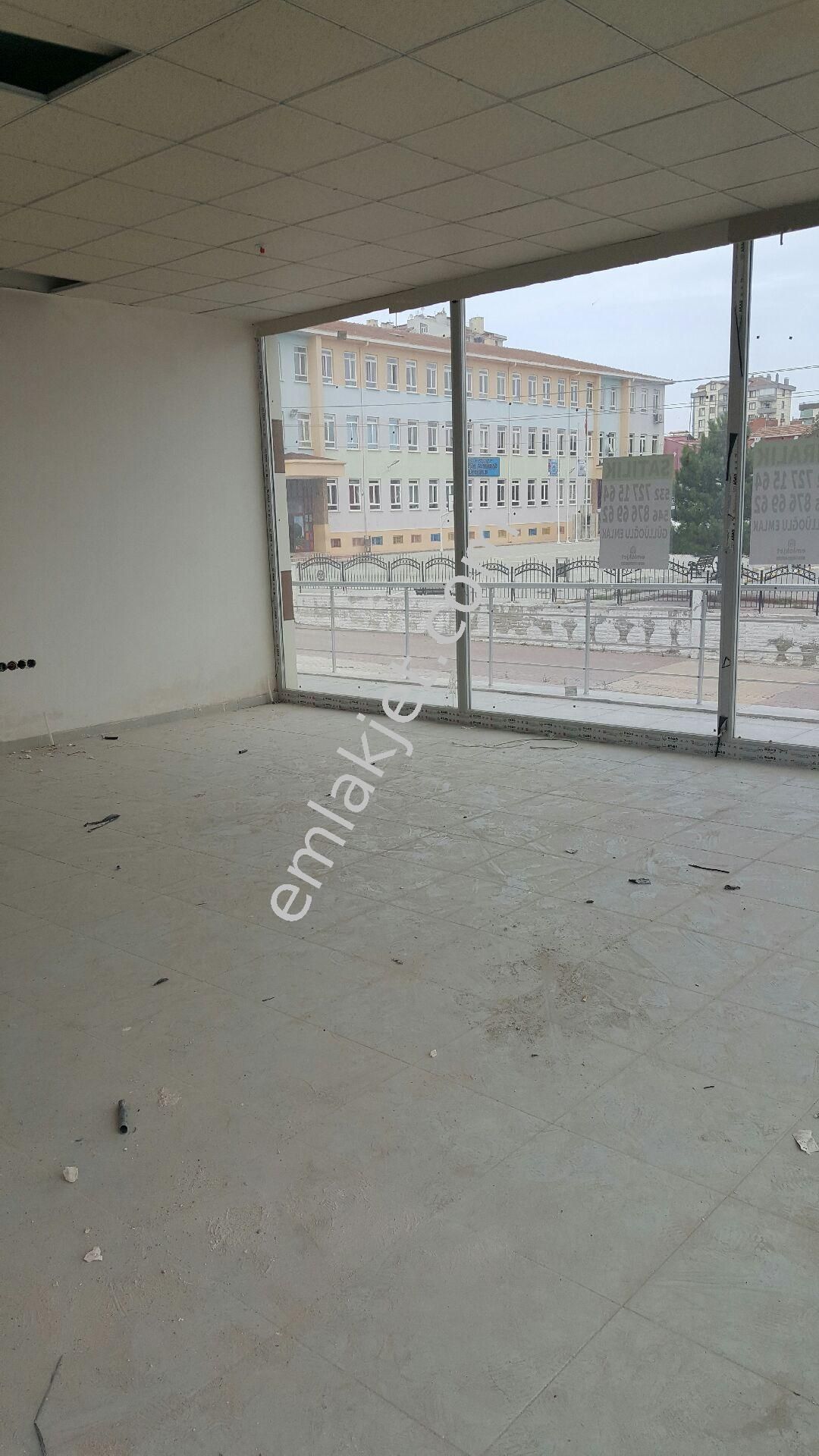 Kosova Mahallesinde Satılık 44m Köşe Dükkan - Görsel 9