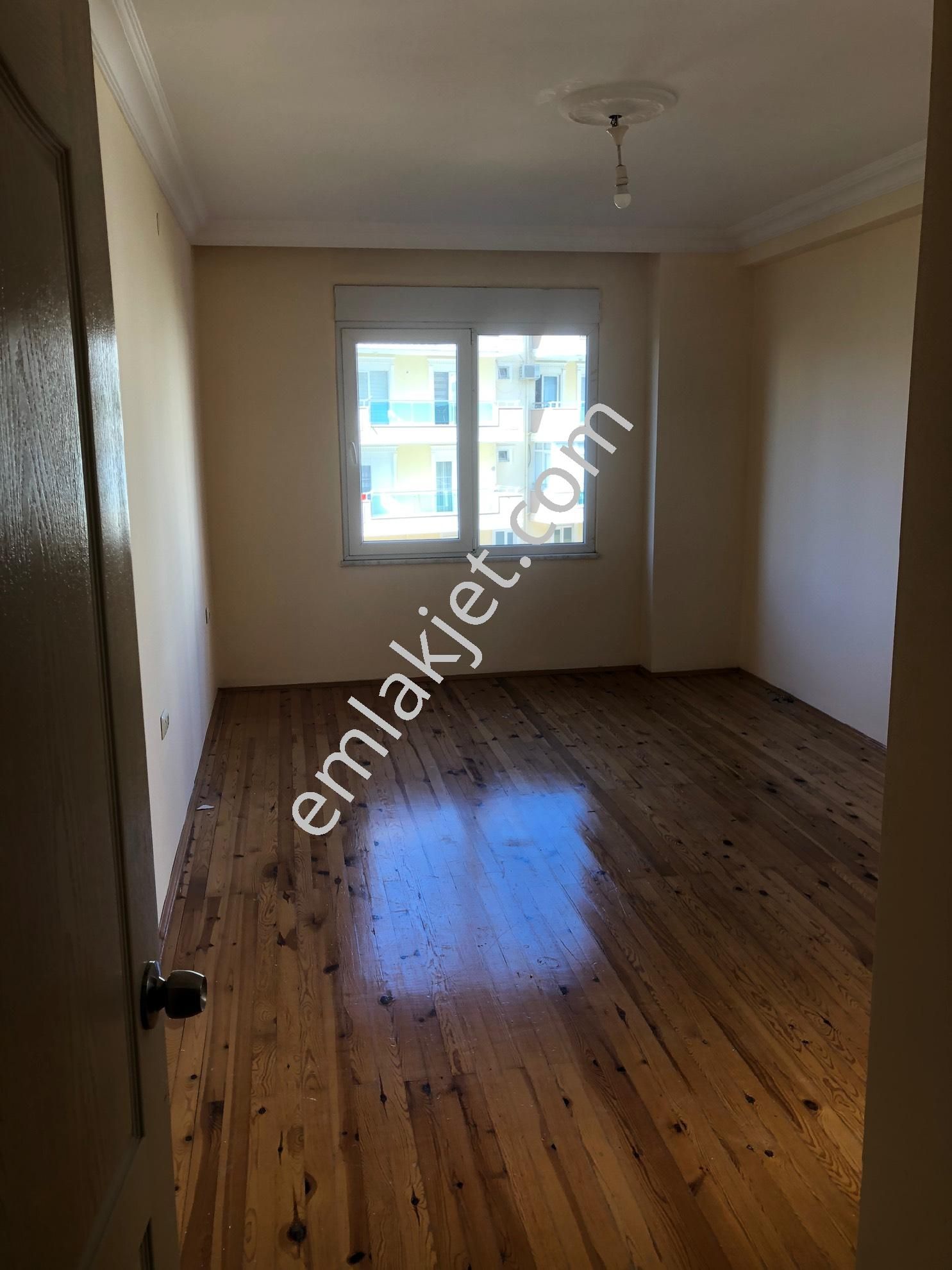 Emlakçıdan Antalya Alanya Fığla Mahallesi 3+1 Kiralık Daire 1.700 TL