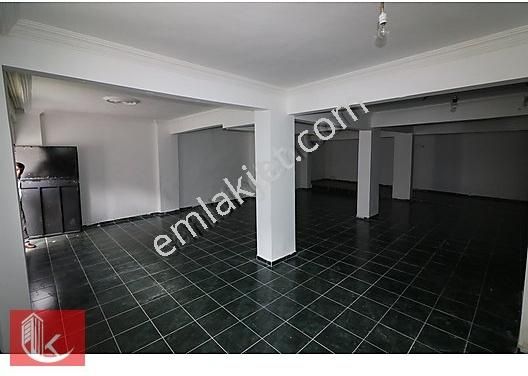 Atatürk Mahallesinde 150m2 Satılık Dükkan