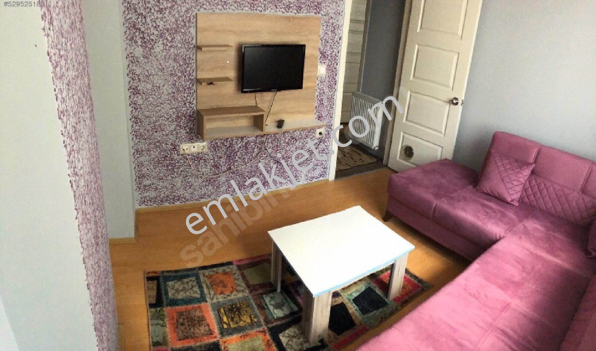 Emlakçıdan Antalya Kepez Özgürlük Mahallesi 1+1 Günlük Kiralık Daire 50