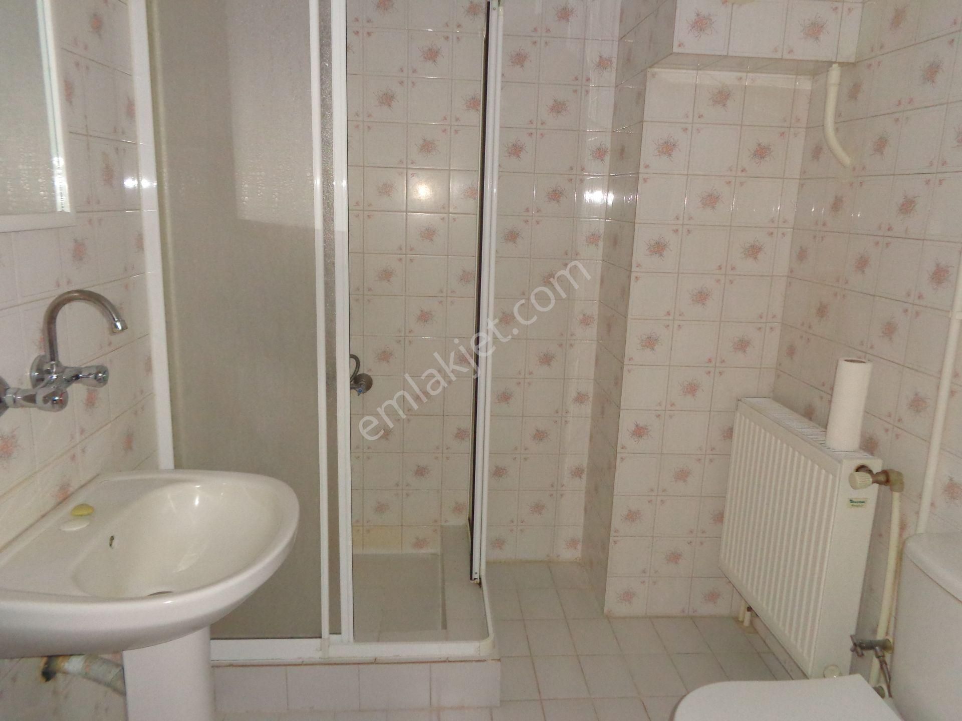 Gökçe Karataş Okulu Arkası, 2.kat ,2+1+kiler, Kombili,85 M2 - Görsel 15