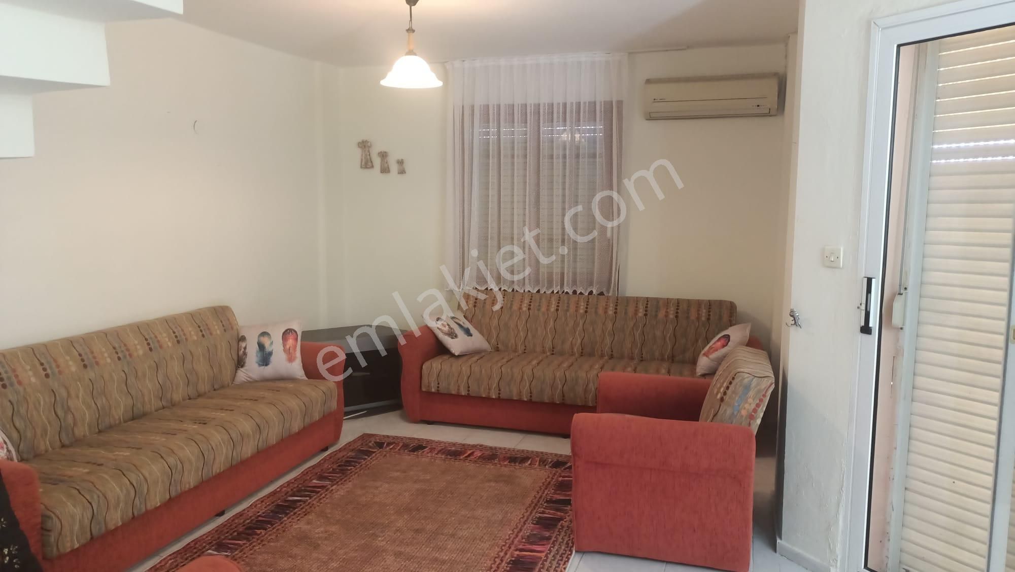 Çeşme Dalyan Ladin Koyuna Yakın Yıllık Kiralık Villa - Görsel 13