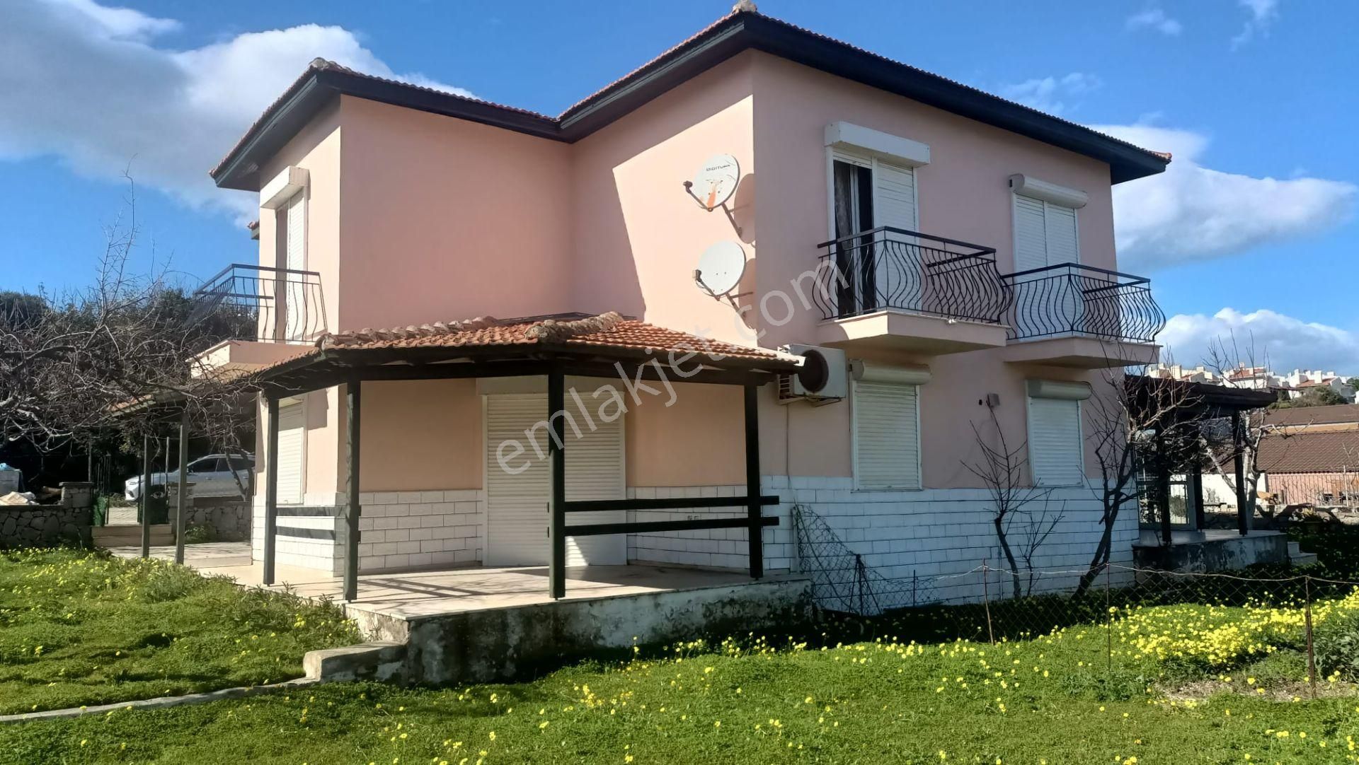 Çeşme Dalyan Ladin Koyuna Yakın Yıllık Kiralık Villa - Görsel 7