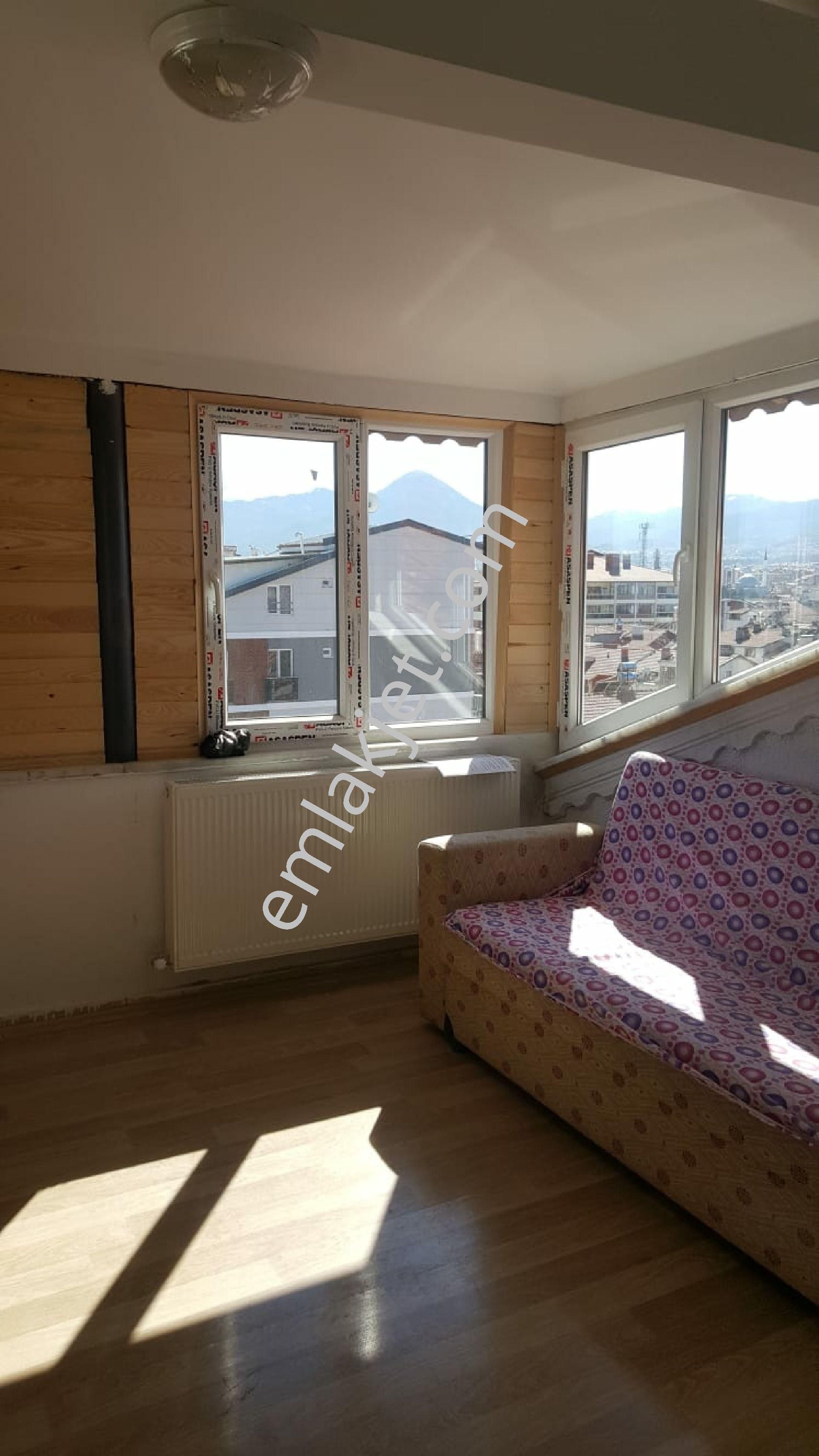 Emlakçıdan Isparta Isparta Merkez Fatih Mahallesi 2+1 Kiralık Daire 750