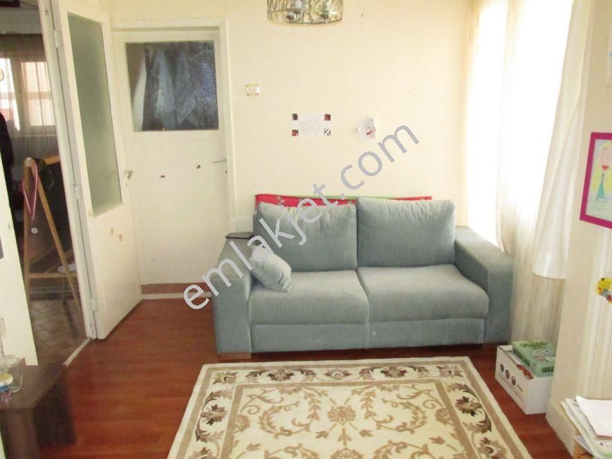 Emlakçıdan Bursa Osmangazi Hamzabey Mahallesi 5+2 Satılık Müstakil 360.