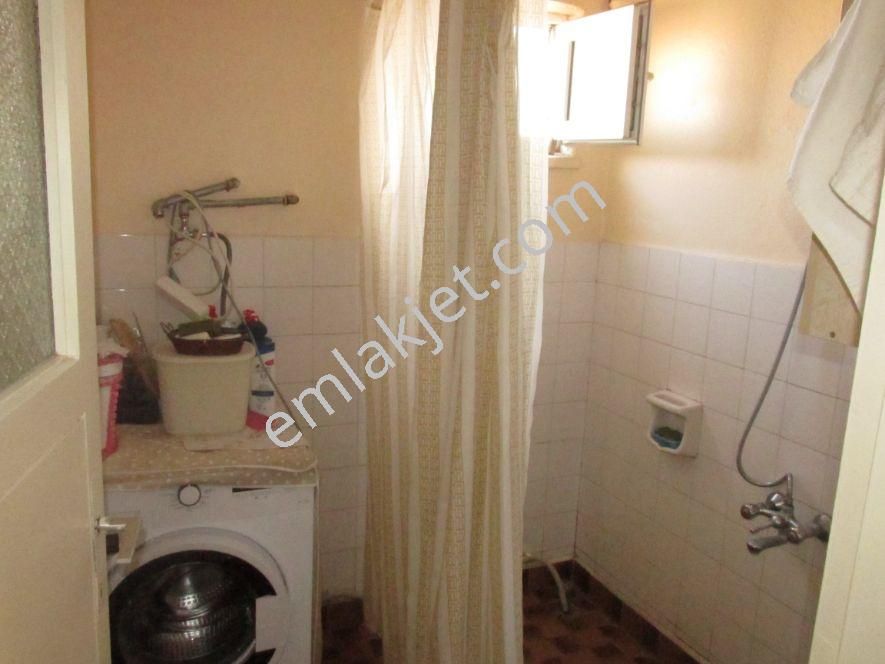 Emlakçıdan Bursa Osmangazi Hamzabey Mahallesi 5+2 Satılık Müstakil 360.