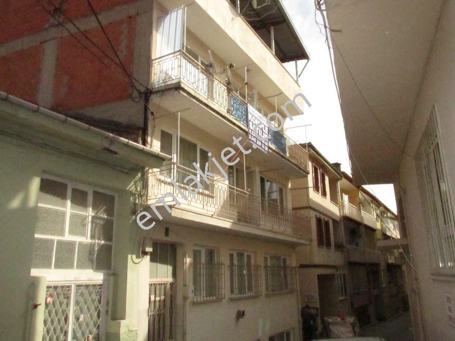 Emlakçıdan Bursa Osmangazi Hamzabey Mahallesi 5+2 Satılık Müstakil 360.