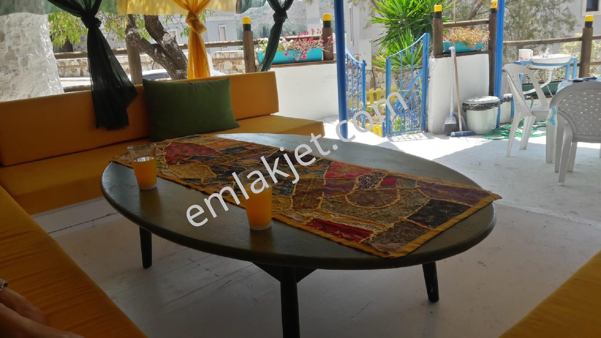 Emlakçıdan Muğla Bodrum Gümüşlük Mahallesi 2+1 Kiralık Daire 500 TL