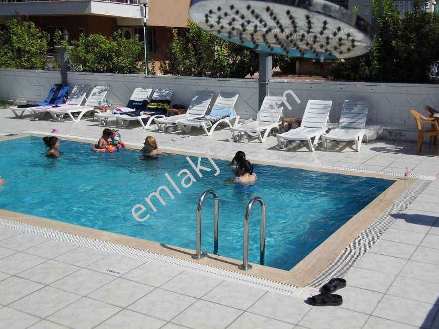 Emlakçıdan Antalya Konyaaltı Liman Mahallesi 2+1 Günlük Kiralık Daire