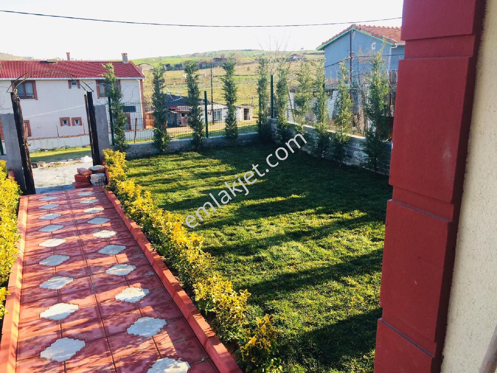 Emlakçıdan İstanbul Arnavutköy Çilingir Mahallesi 2+1 Satılık Müstakil