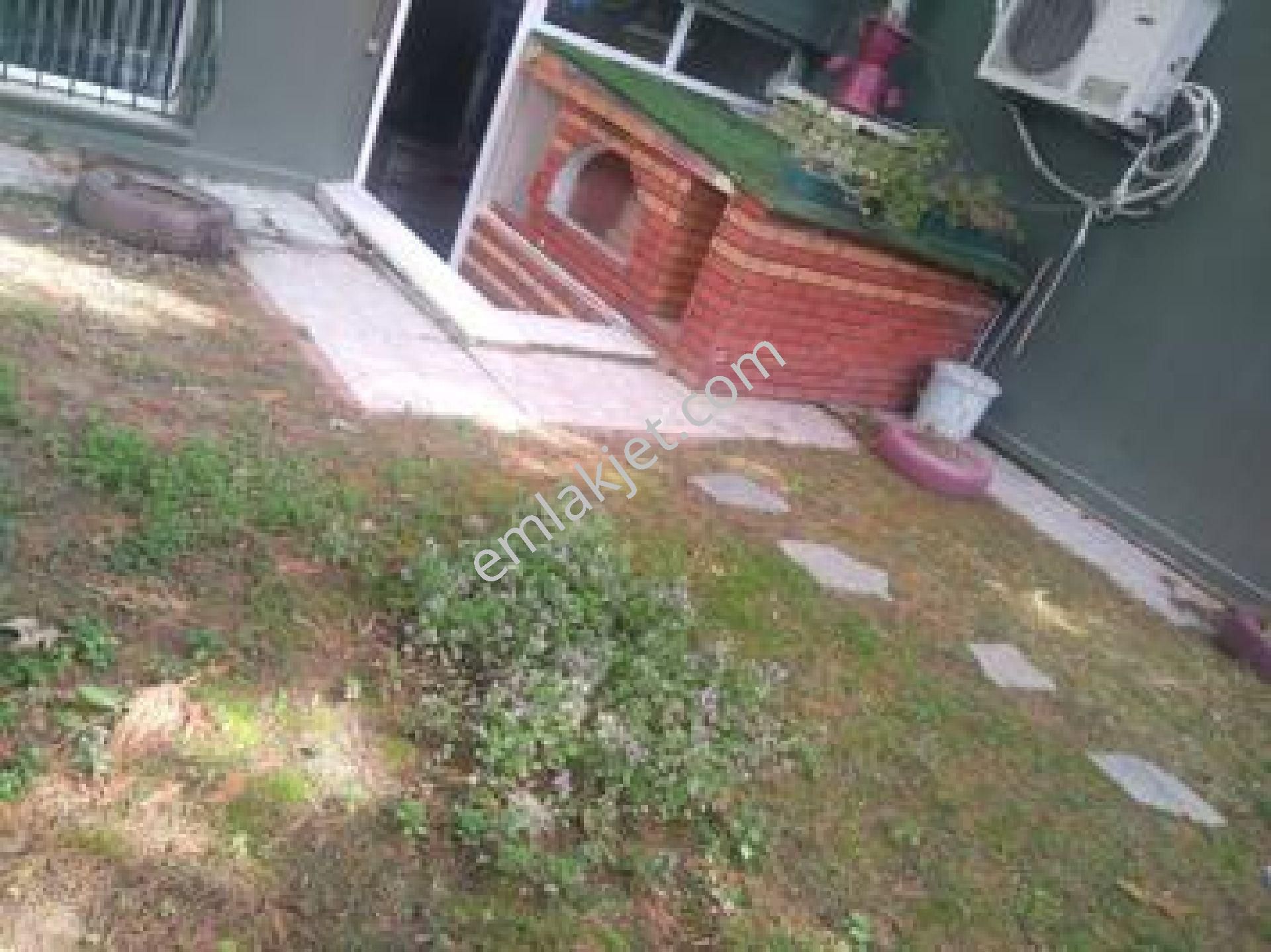 Emlakçıdan İstanbul Büyükçekmece Cumhuriyet Mahallesi 8+ Oda Kiralık