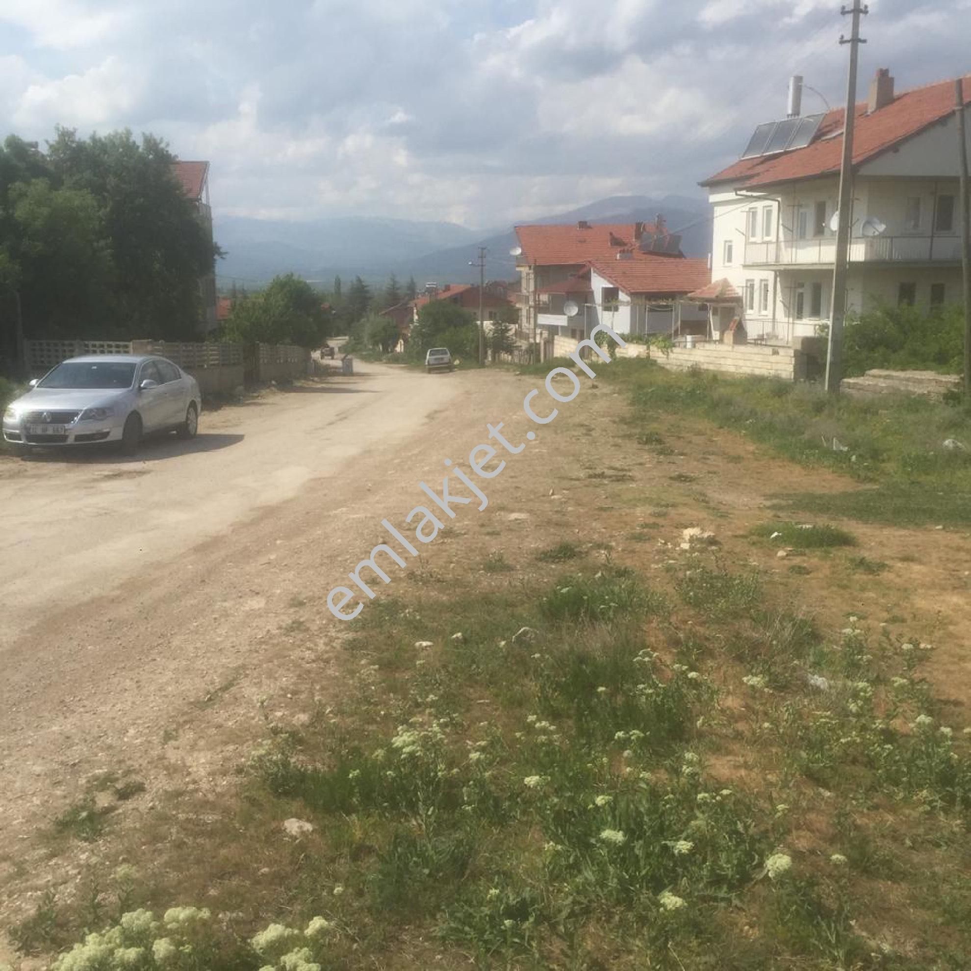 Emlakçıdan Isparta Isparta Merkez Büyükgökçeli Köyü 3+1 Satılık Daire