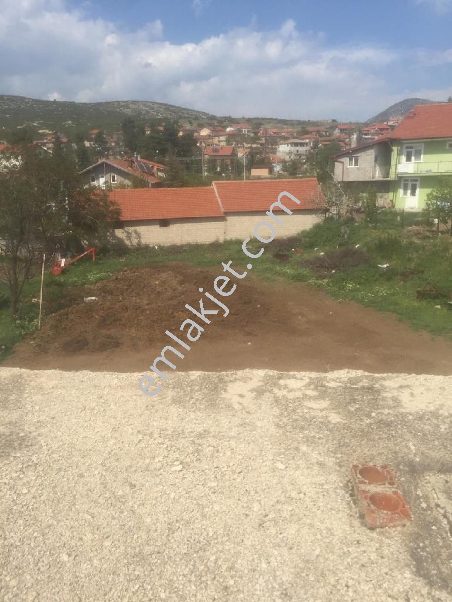 Emlakçıdan Isparta Isparta Merkez Büyükgökçeli Köyü 3+1 Satılık Daire