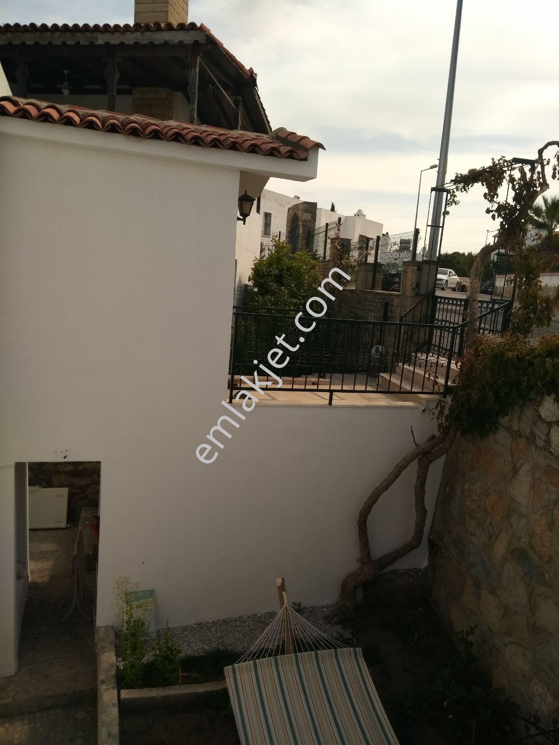 Sahibinden Muğla Bodrum Eskiçeşme Mahallesi 4+1 Satılık Müstakil 2.450.