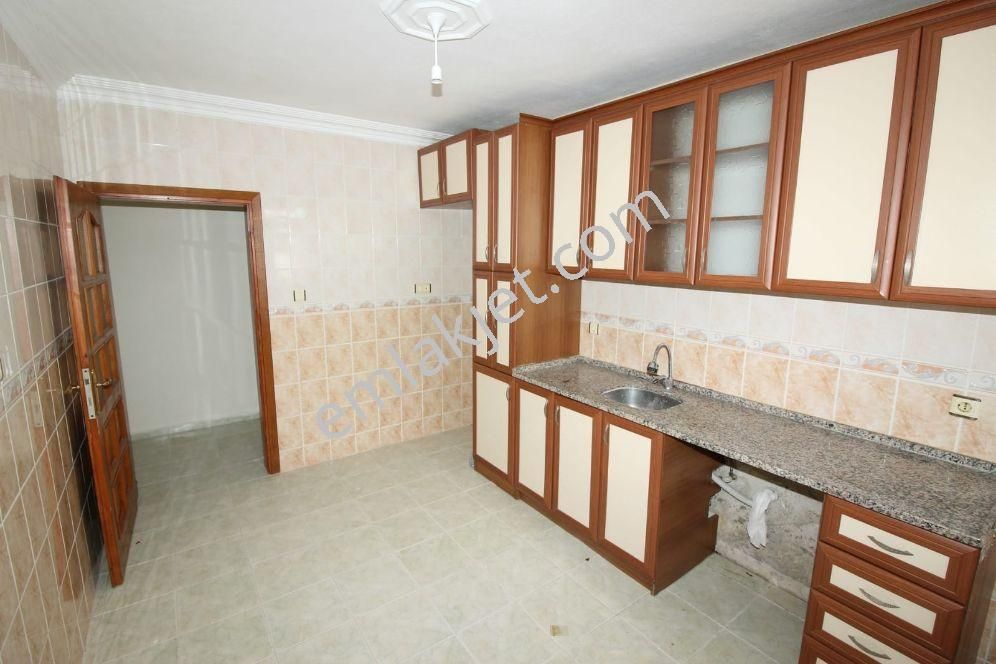 Emlakçıdan Tekirdağ Çorlu Esentepe Mahallesi 3+1 Satılık Daire 285.000