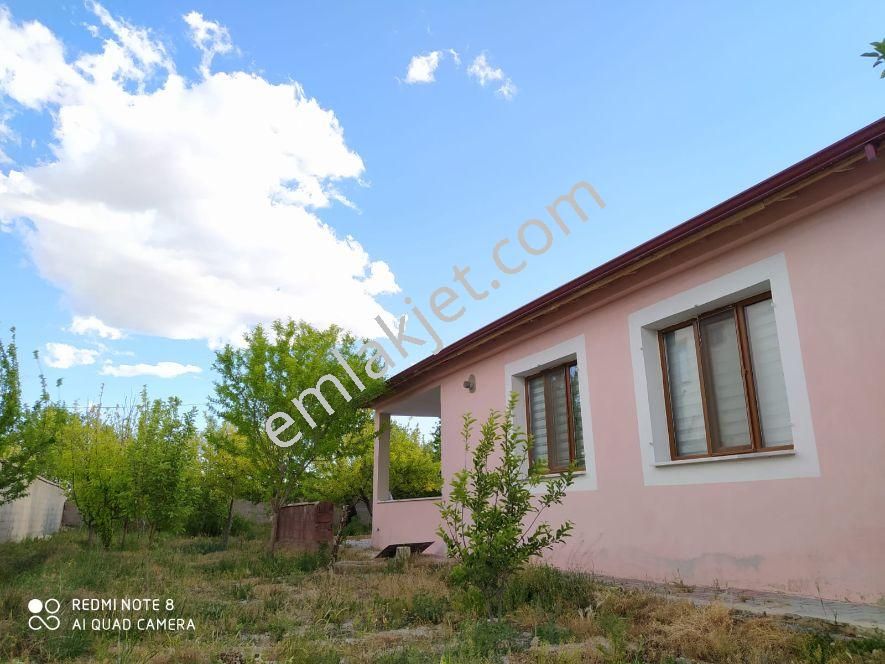 Sahibinden Niğde Niğde Merkez Sazlıca Bld. (Aşağı Mahallesi) 2+1